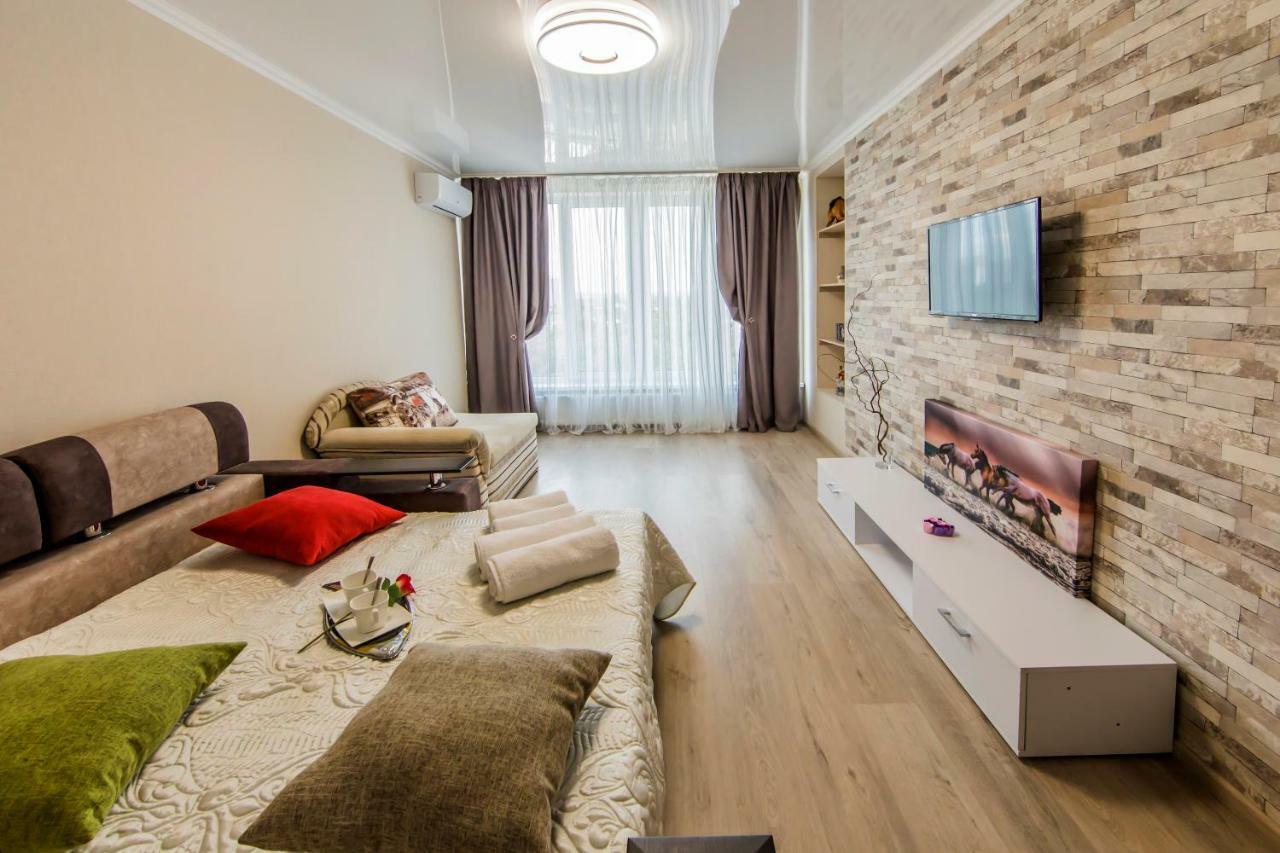 키예프 The Best Rest In This Stylish, Cozy Apartament. 아파트 외부 사진